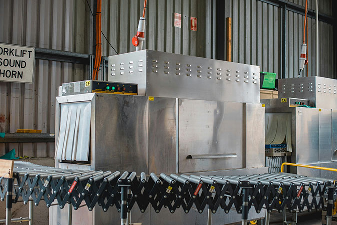 Nettoyage cryogénique pour nettoyer les convoyeurs industriels